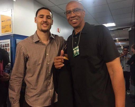 叙事绑架 叙事绑架